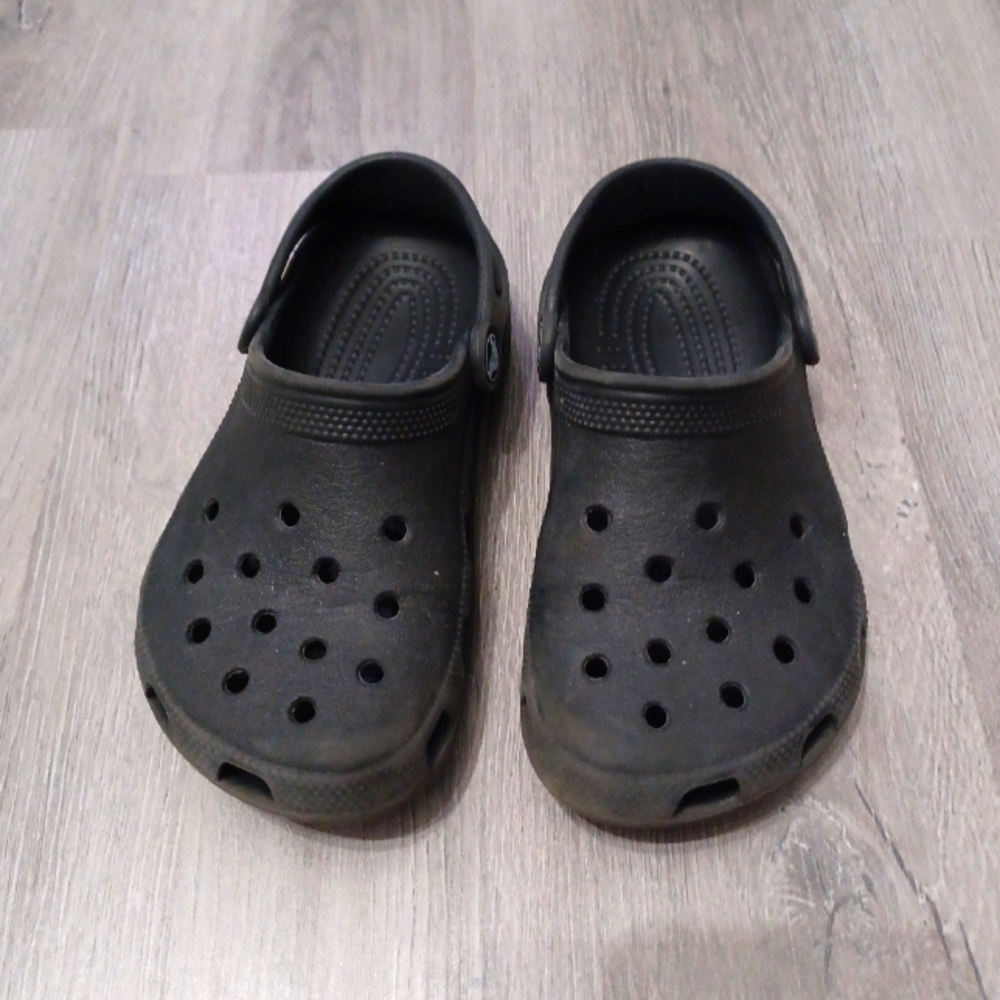 Crocs Black Unisex Kids Size 3